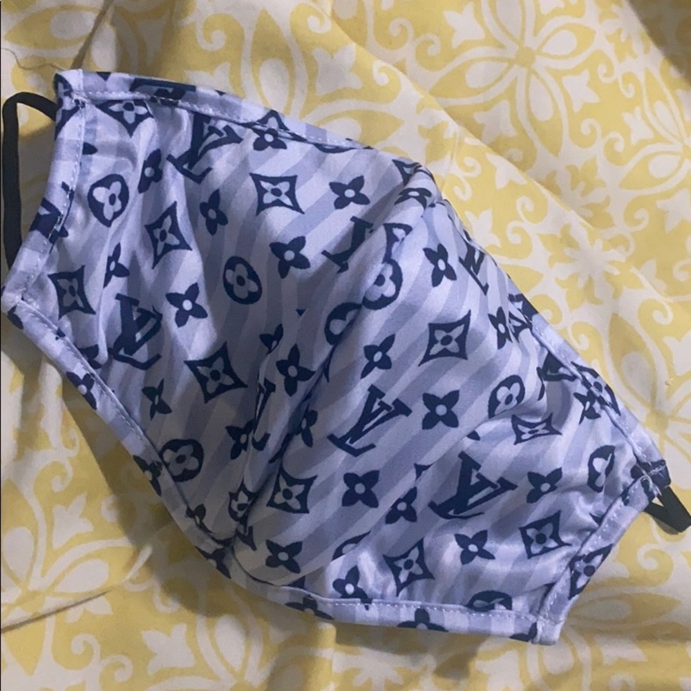 Brand new never worn white/ navy blue print mask